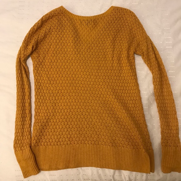 AEO Textured Yellow V-Neck Sweater XS - Picture 3 of 5